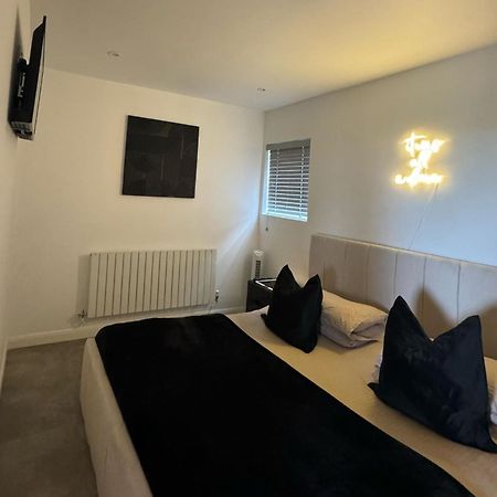 פרסטאטין Terfyn Hall Aquarium Apartment 1 מראה חיצוני תמונה
