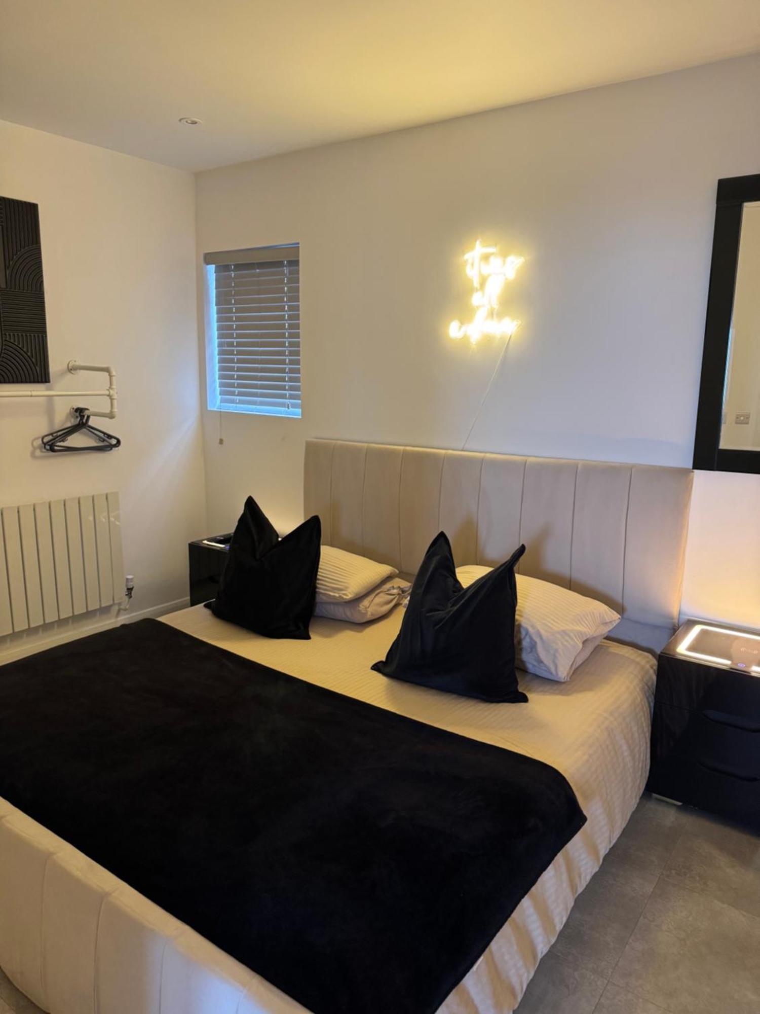 פרסטאטין Terfyn Hall Aquarium Apartment 1 מראה חיצוני תמונה